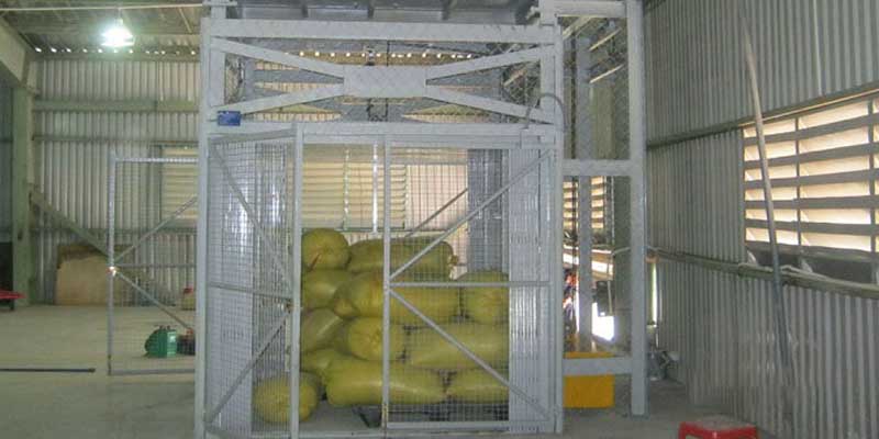 Thang nâng tải hàng dựa vào công dụng